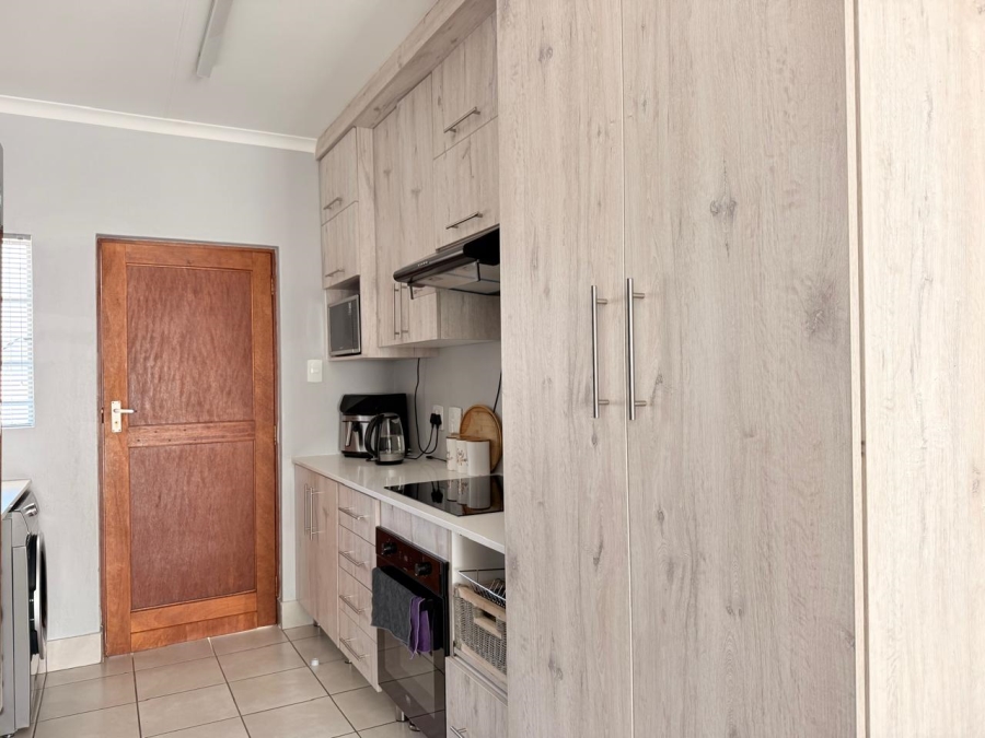 3 Bedroom Property for Sale in Waterkloof East North West